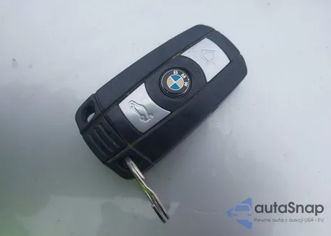 2015 BMW X1 Sdrive28I из США, поврежденный, VIN WBAVM1C59FV317758